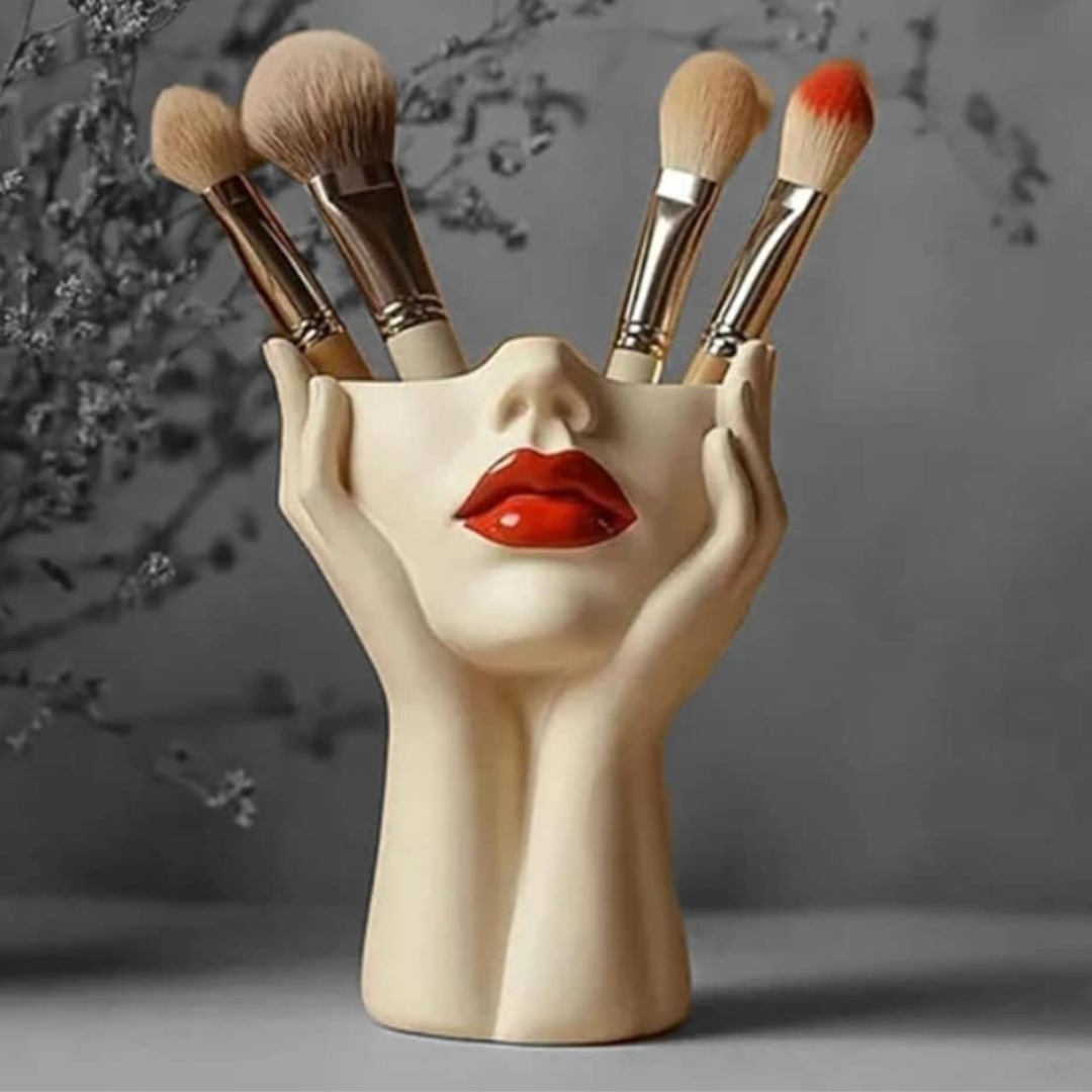 FLORERO ROSTRO DE MUJER CON LABIOS ROJOS