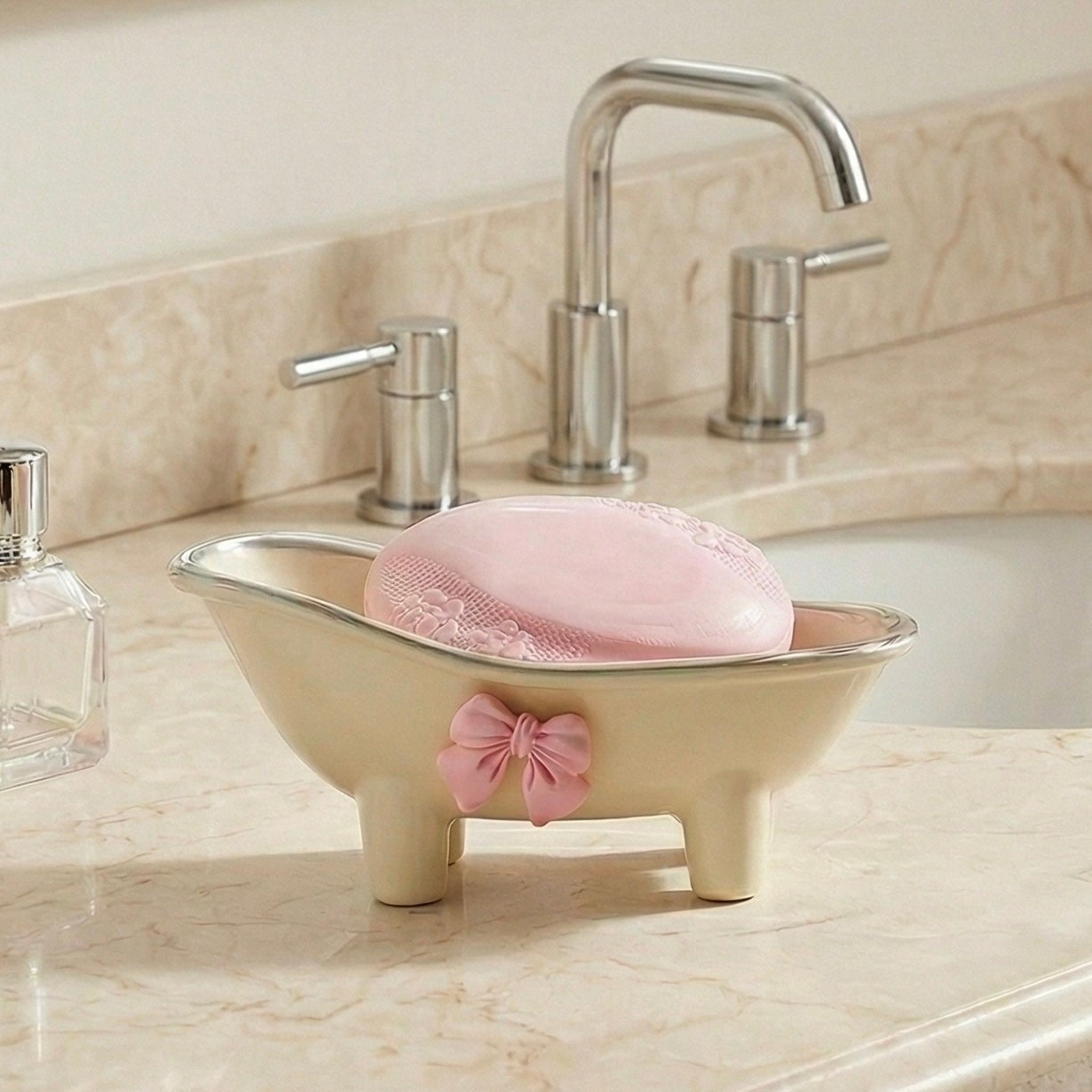 JABONERA ROSADA CON LAZO PARA BAÑO