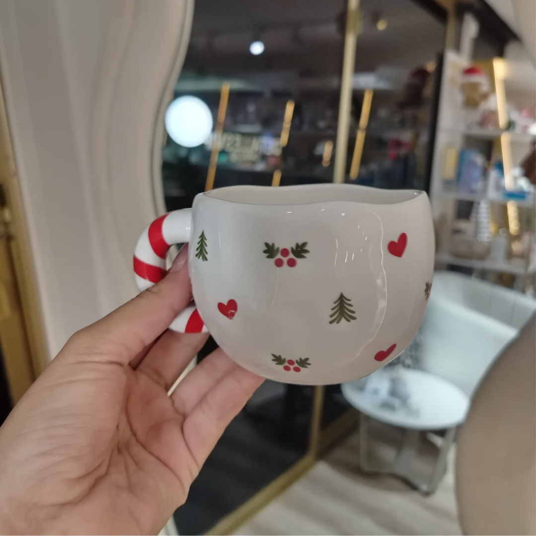 TAZA DE NAVIDAD DE CORAZONES