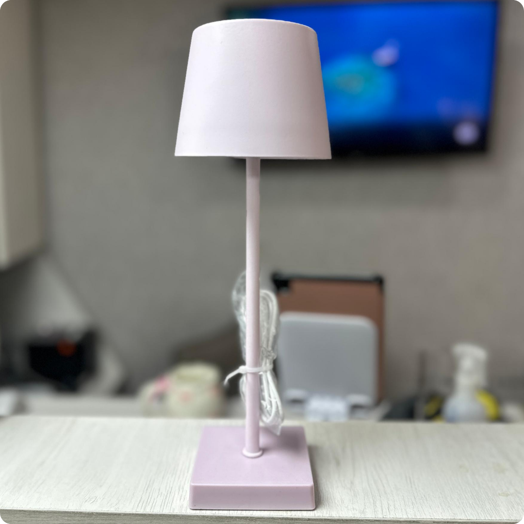 LÁMPARA ALTA COLOR ROSADO