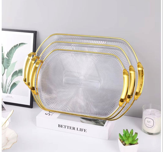 BANDEJA PARA SERVIR OVALADA TRANSPARENTE CON BORDES DORADOS Y ASAS DORADAS