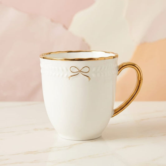 TAZA BLANCA CON LAZO DORADO