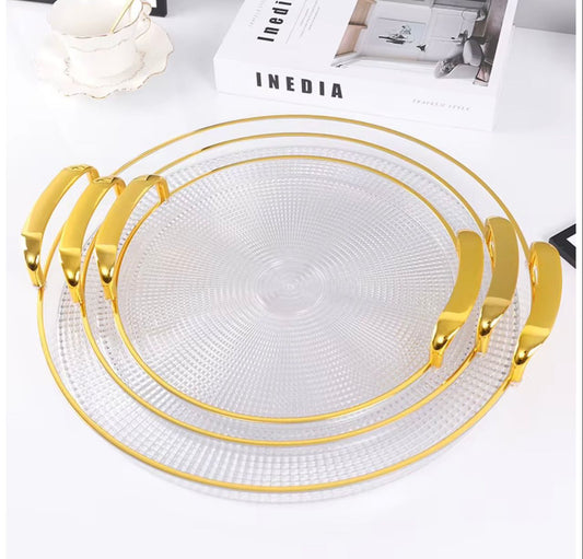 BANDEJA PARA SERVIR REDONDA TRANSPARENTE CON BORDES DORADOS Y ASAS DORADAS