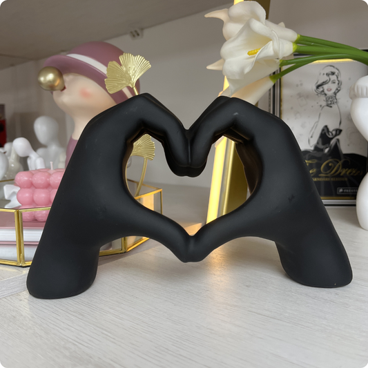 ADORNO DECORATIVO DE CORAZÓN COLOR NEGRO