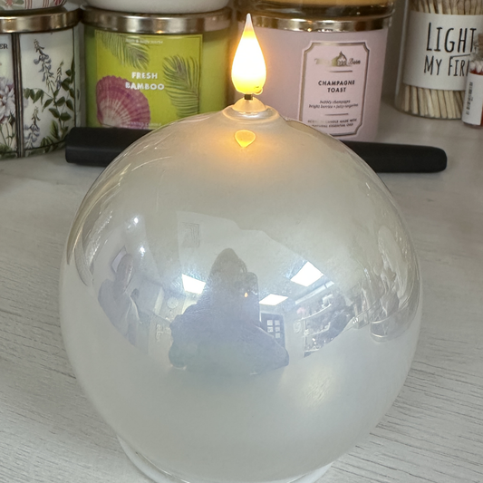 ADORNO VELA CON LUZ REDONDA BLANCA