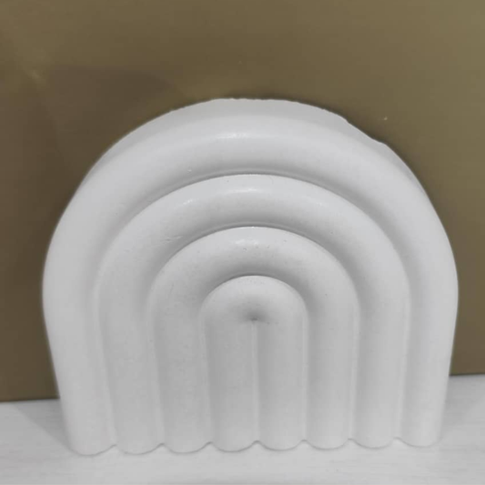 FIGURA DECORATIVA DE ARCOIRIS CONCRETO BLANCO
