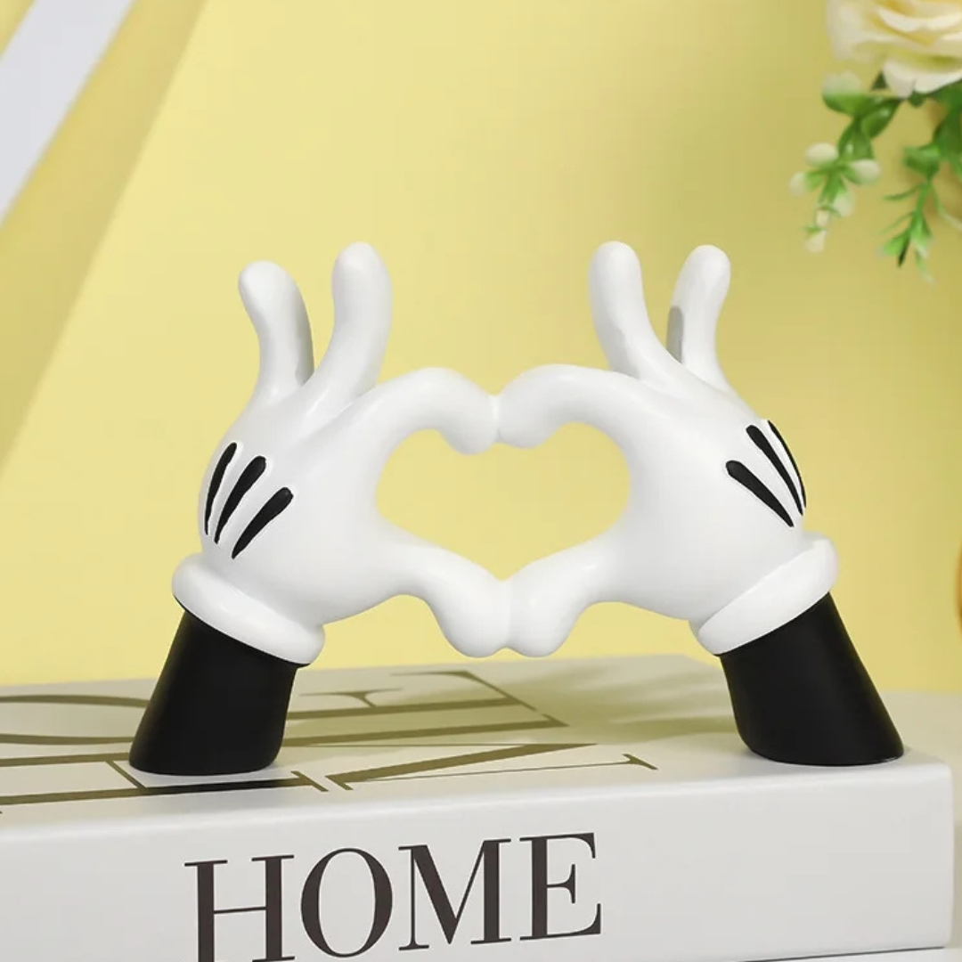 FIGURA DECORATIVA DE MANOS DE MICKEY CON FORMA DE CORAZON PEQUEÑA