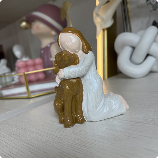 FIGURA DE CERÁMICA DE NIÑA CON PERRITO