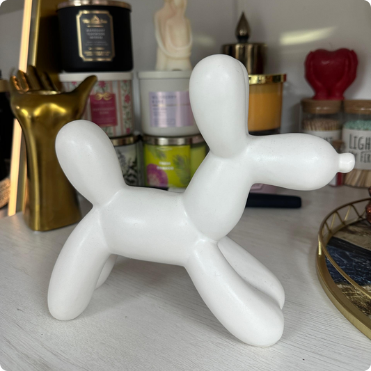 FIGURA DE PERRITO BLANCO MEDIANO