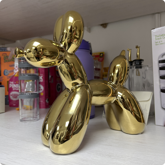 FIGURA DE PERRITO DORADO GRANDE