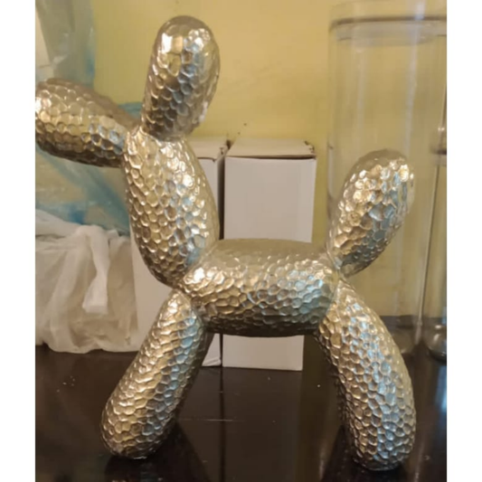 FIGURA DE PERRITO PLATEADO CON TEXTURA