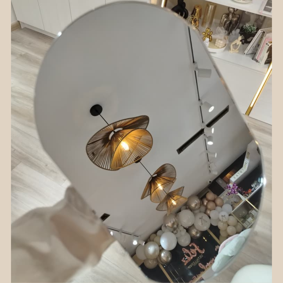 BANDEJA TIPO ESPEJO OVALADA