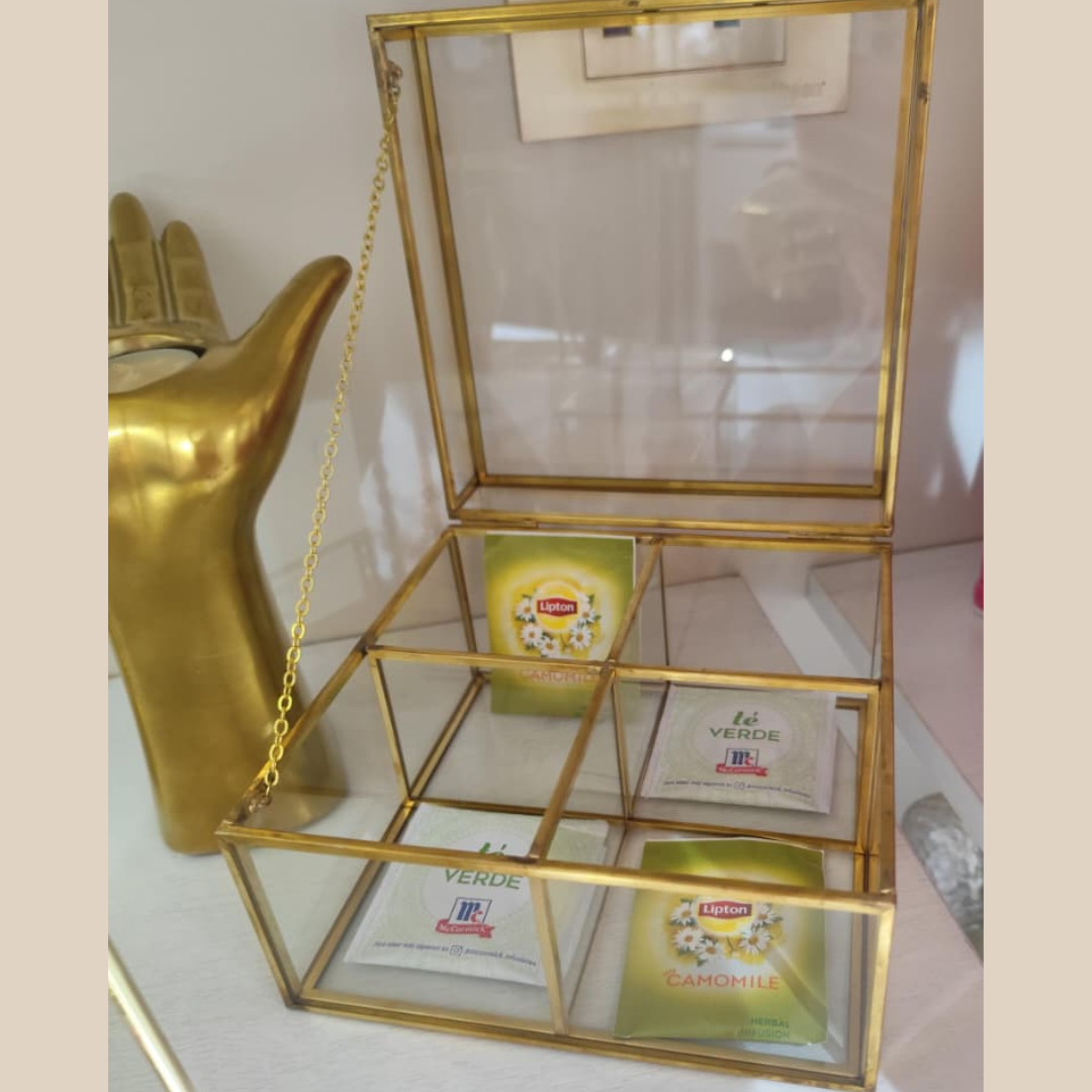 CAJA PARA TE CON TAPA Y BORDE DORADO DE VIDRIO CUADRADO