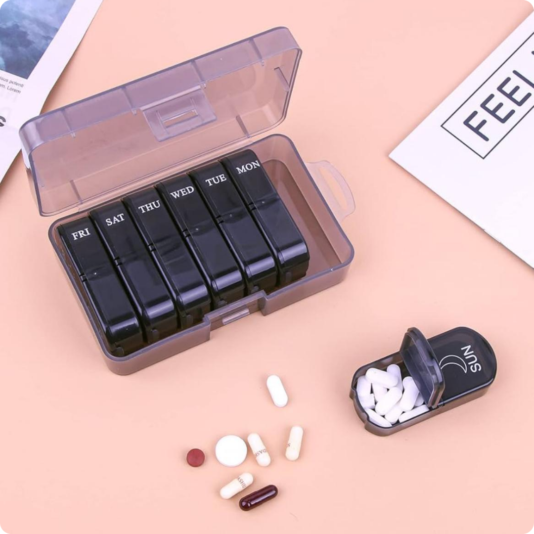 PASTILLERO SEMANAL DIA Y NOCHE COLOR NEGRO