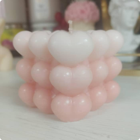 VELA CUADRADA FIGURA DE CORAZONES