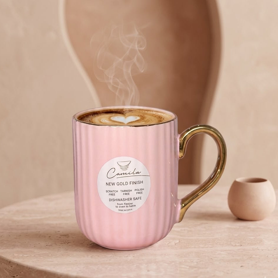 TAZA ROSADA CON ASA DORADA Y LINEAS