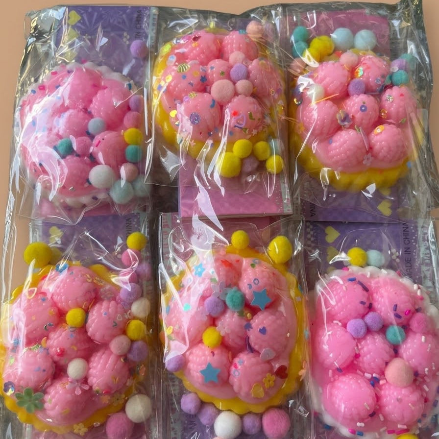 SQUISHY PASTEL DE FRAMBUESAS