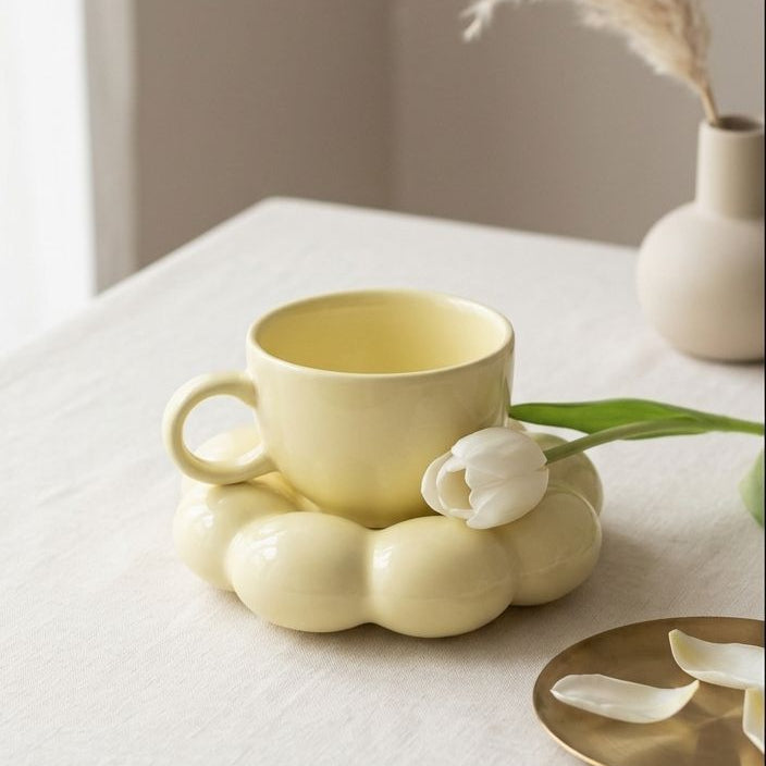 TAZA DE NUBE AMARILLA CON PLATO VIRAL